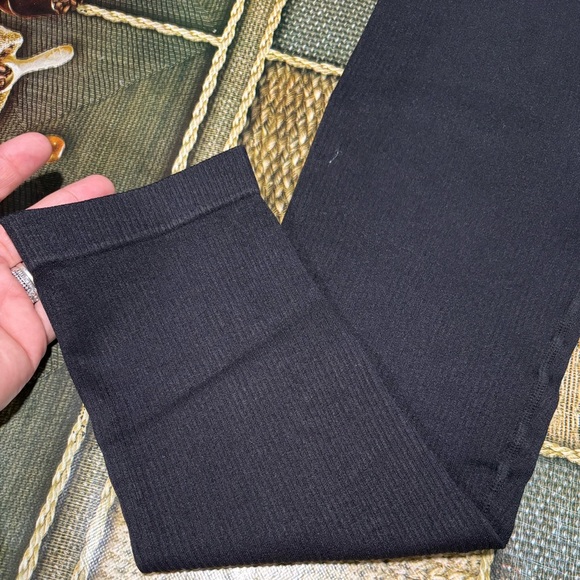 Classic Black women Leggings - Picture 4 of 4